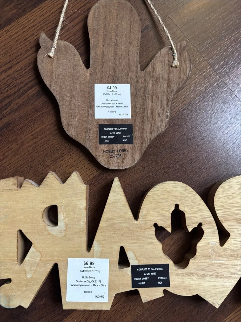 Wooden Dino Themed Wall Signs - Multicolor